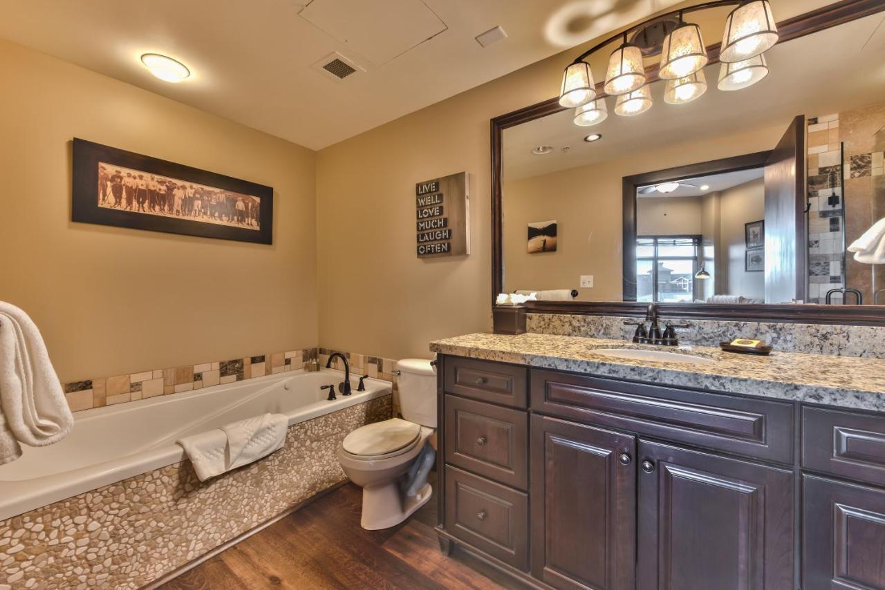 Sundial Condo In Canyons Village, Patio, Outdoor Pool & Hot Tubs, Walk To Hiking & Biking B508 Park City Exterior photo